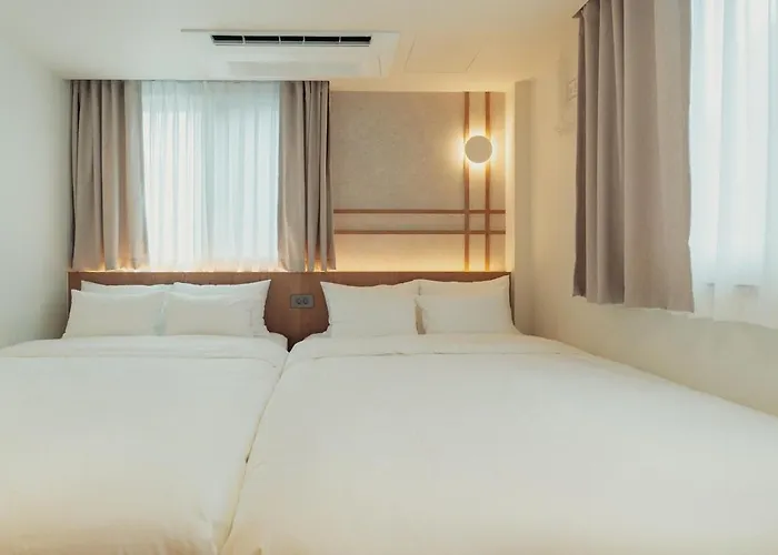 Solmaru Near Dongdaemun Or Jongno 3-ga Stn Apartment
